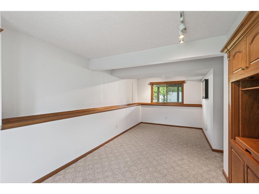 1113 Polk Street S Shakopee MN 55379 7089950 image28