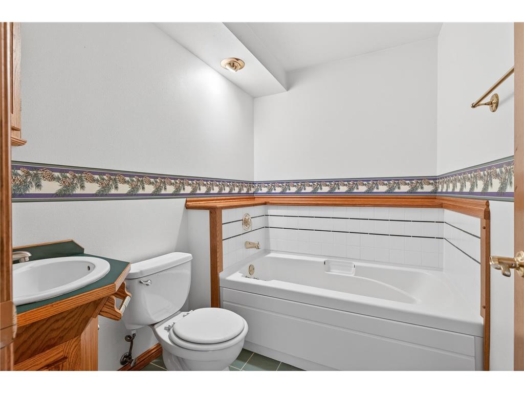 1113 Polk Street S Shakopee MN 55379 7089950 image33