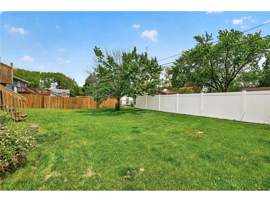 1113 Polk Street S Shakopee MN 55379 7089950 image38