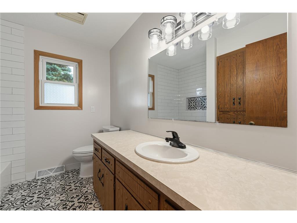 1114 10th Street Gaylord MN 55334 7102743 image17