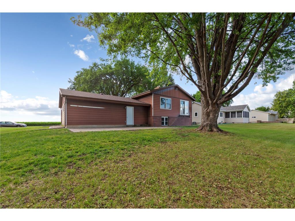 1114 10th Street Gaylord MN 55334 7102743 image33