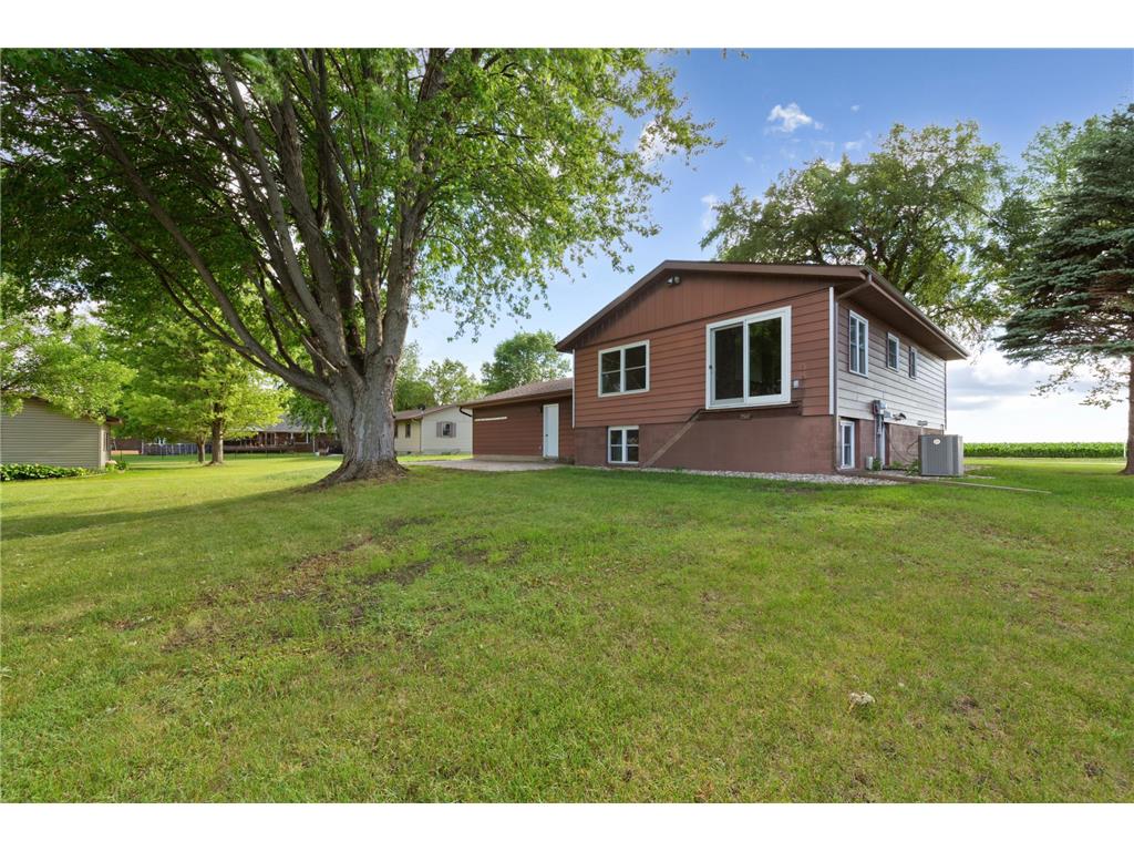 1114 10th Street Gaylord MN 55334 7102743 image34