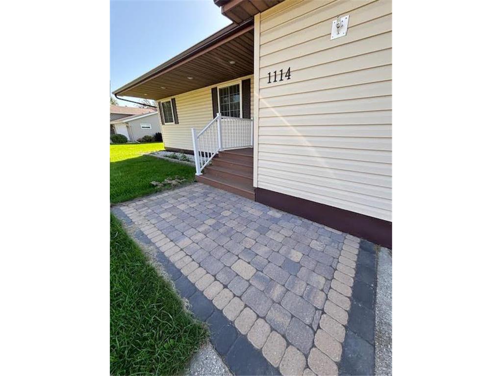 1114 Greenwood Street E Thief River Falls MN 56701 7048549 image2