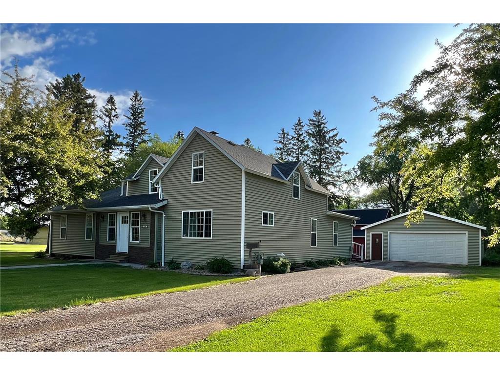 1114 Labree Avenue N Thief River Falls MN 56701 6339944 image1