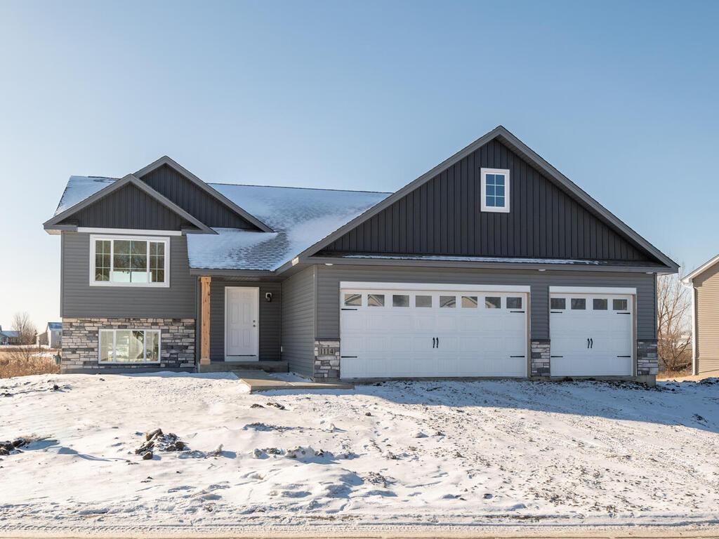 1114 Mulberry Avenue NE Montgomery MN 56069 6649835 image1