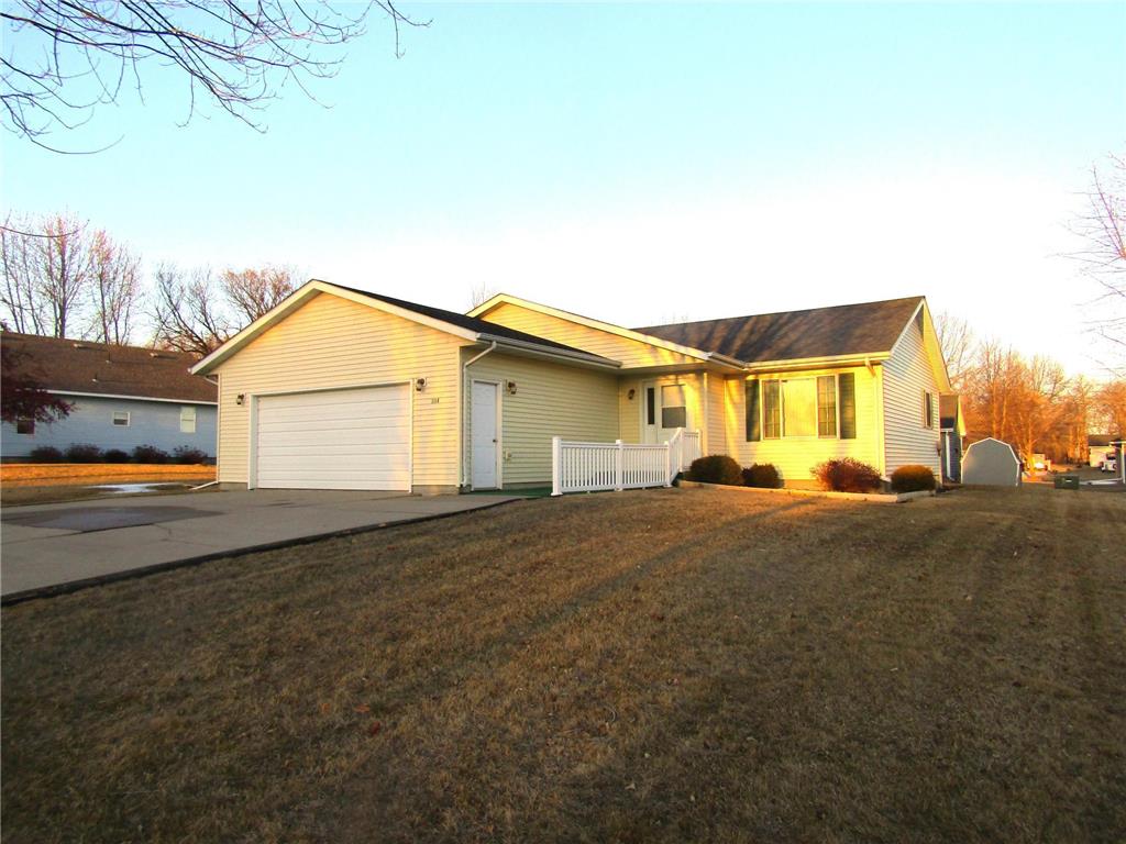 1114 N 15th Street Montevideo MN 56265 6686608 image1