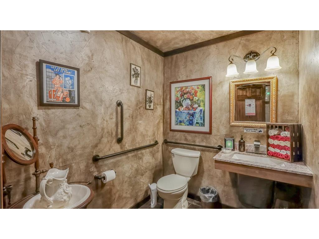 1114 N Bluebird Road Eagle River WI 54521 6746357 image17