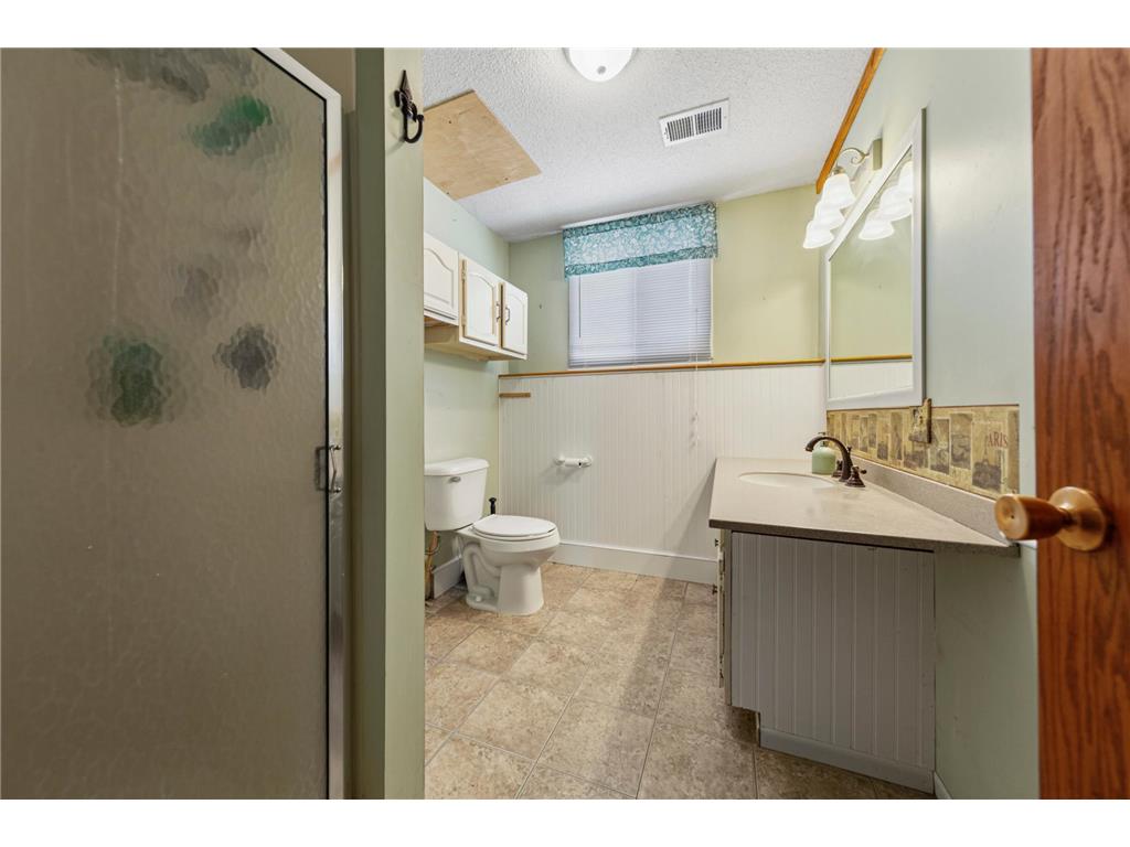 1114 N High Street Lake City MN 55041 - PEPIN 7087357 image27
