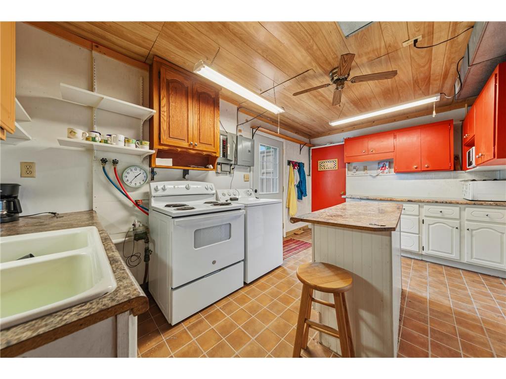 1114 N High Street Lake City MN 55041 - PEPIN 7087357 image28