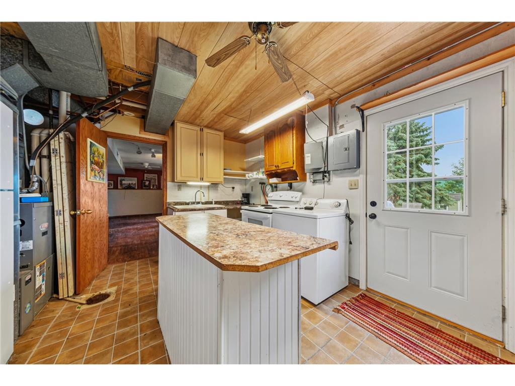 1114 N High Street Lake City MN 55041 - PEPIN 7087357 image30