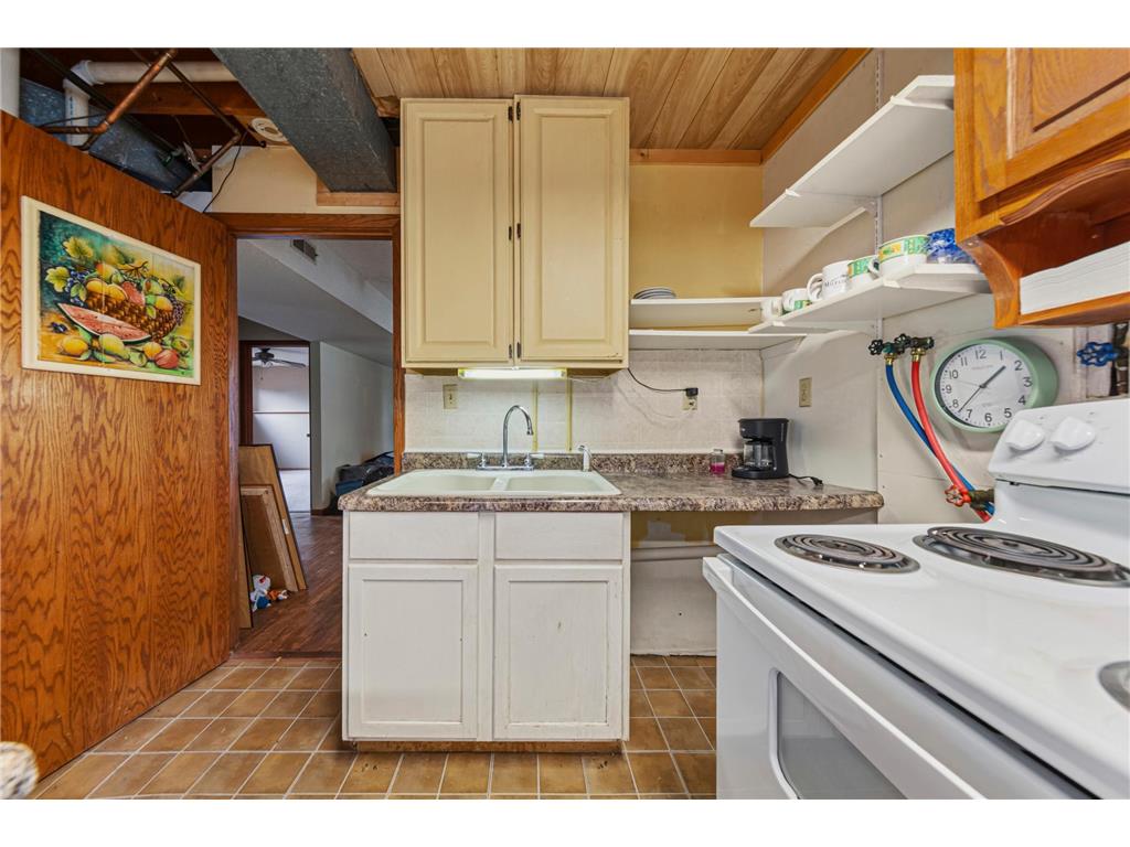 1114 N High Street Lake City MN 55041 - PEPIN 7087357 image31