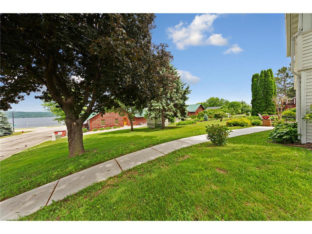 1114 N High Street Lake City MN 55041 - PEPIN 7087357 image37