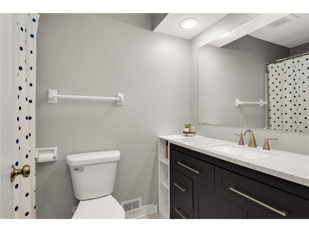 11140 Abbott Lane Minnetonka MN 55343 7077398 image16