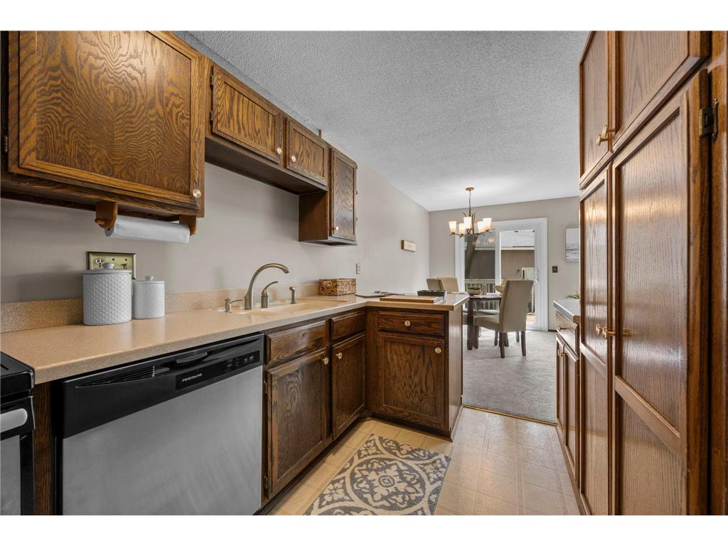 11143 Xavier Road Bloomington MN 55437 7036747 image11