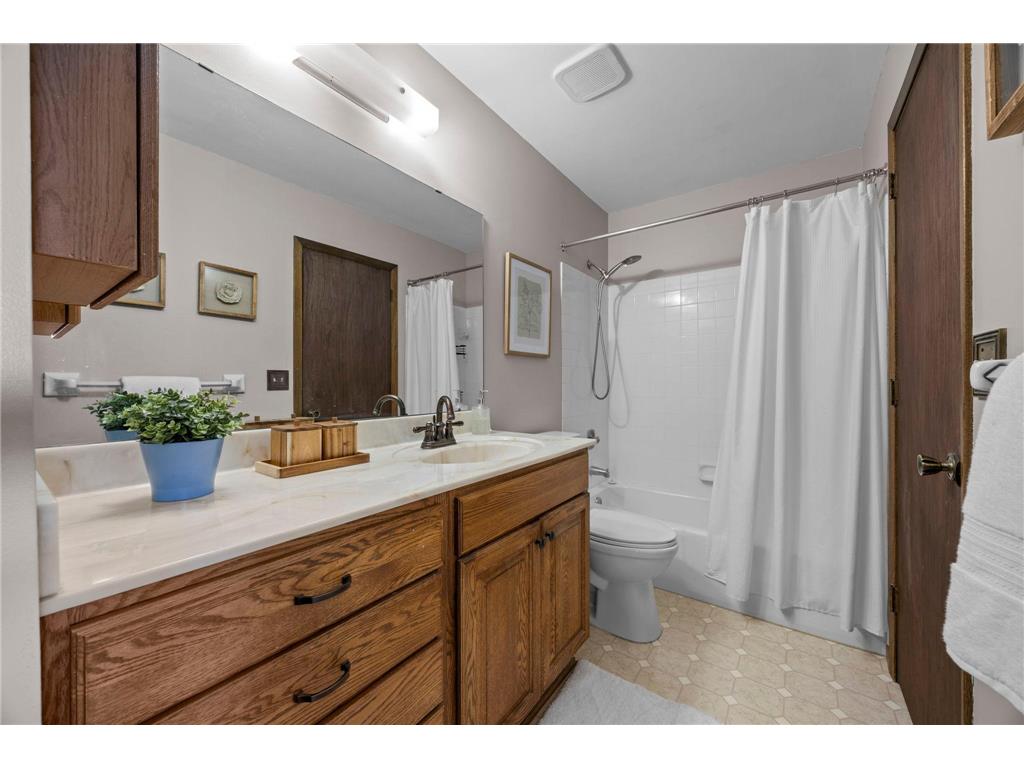 11143 Xavier Road Bloomington MN 55437 7036747 image17