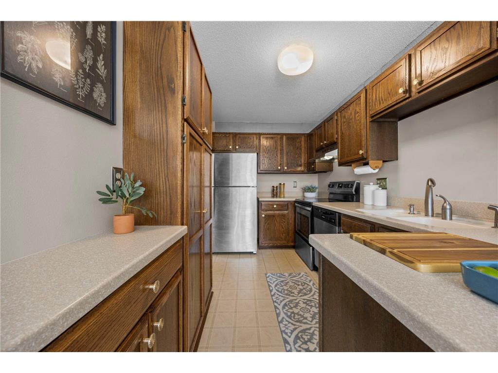 11143 Xavier Road Bloomington MN 55437 7036747 image9