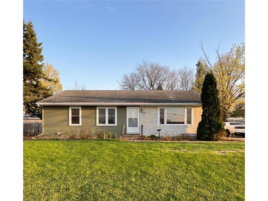 1115 10th Street SW Faribault MN 55021 7042353 image1