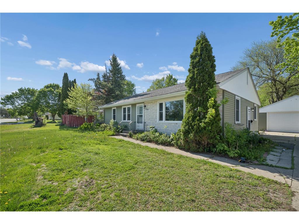 1115 10th Street SW Faribault MN 55021 7042353 image4
