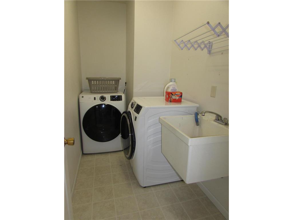 1115 Albion Avenue Fairmont MN 56031 7062188 image14