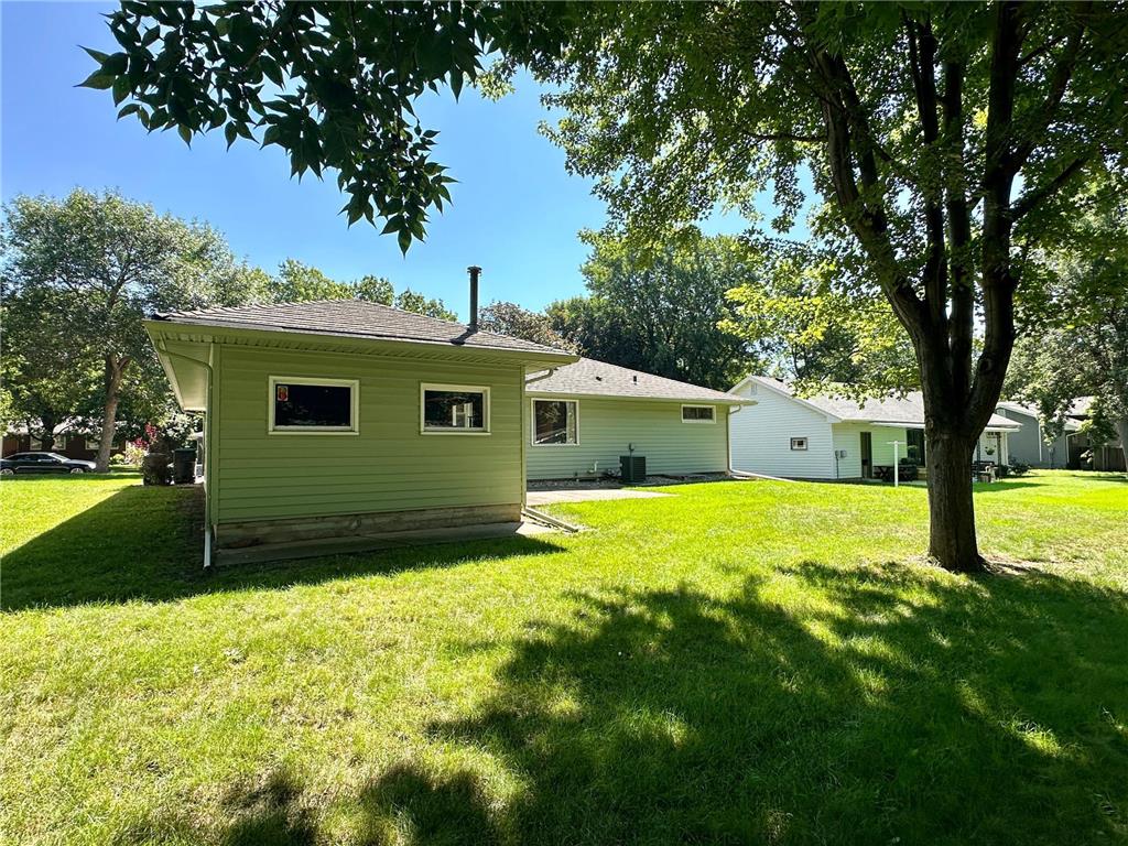 1115 Elmhurst Avenue Luverne MN 56156 6772720 image3