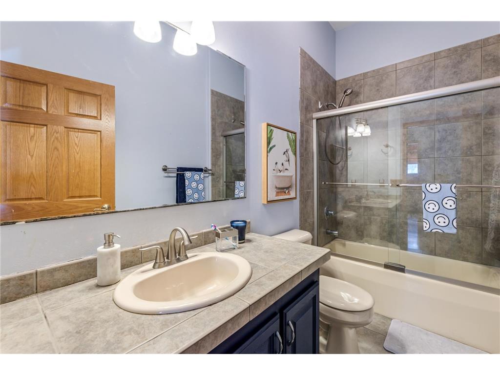 1115 Jonathan Lane La Crescent MN 55947 6825044 image21