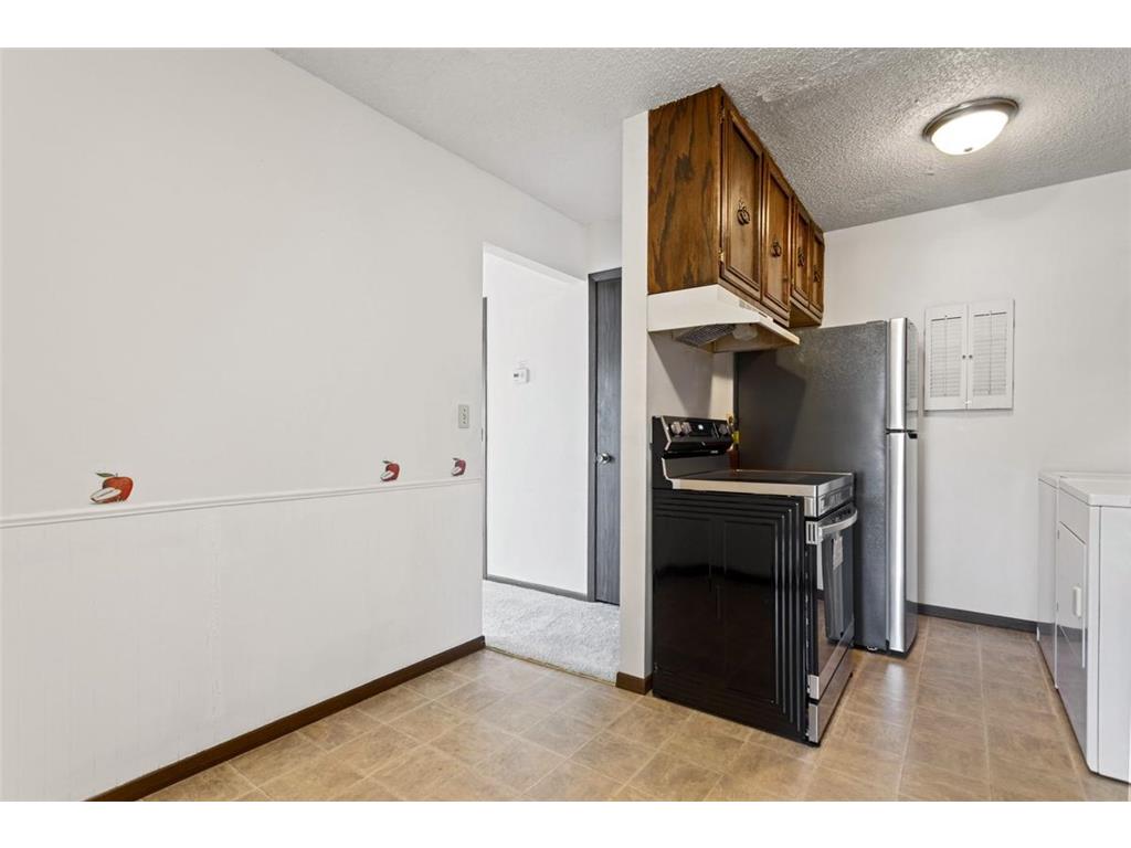 1115 Landmark Trail S Hopkins MN 55343 7071955 image10