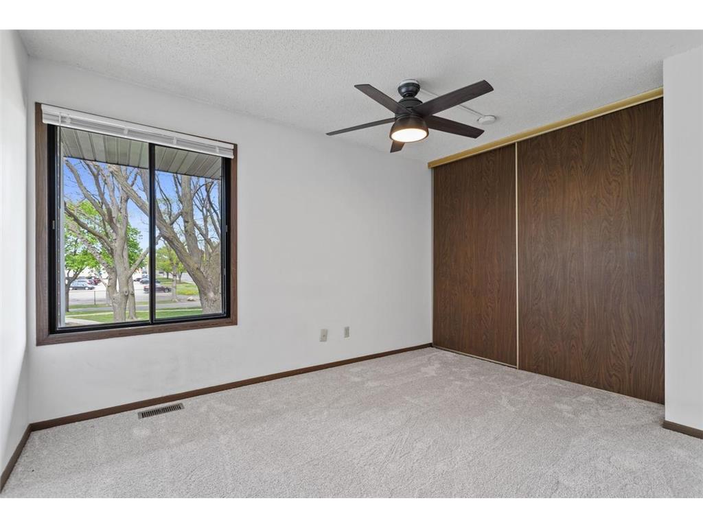 1115 Landmark Trail S Hopkins MN 55343 7071955 image12