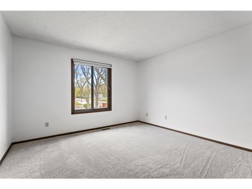 1115 Landmark Trail S Hopkins MN 55343 7071955 image14