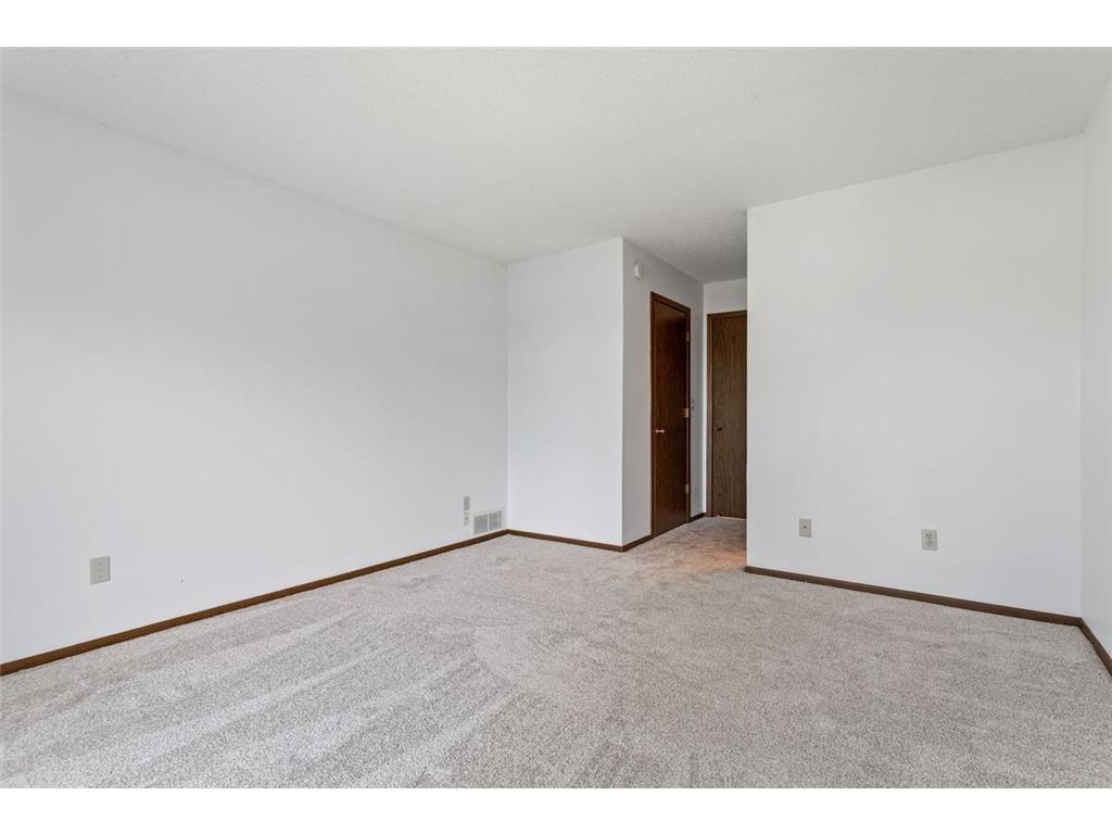 1115 Landmark Trail S Hopkins MN 55343 7071955 image15