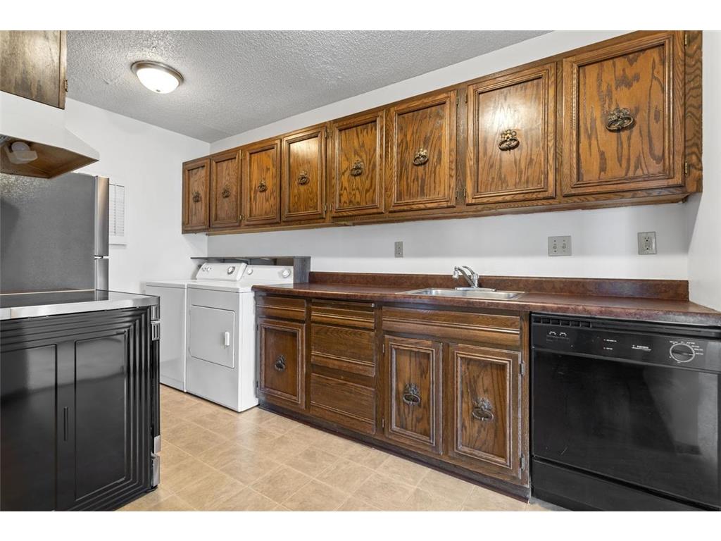 1115 Landmark Trail S Hopkins MN 55343 7071955 image9
