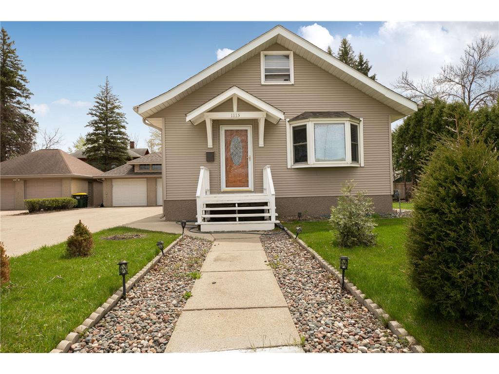 1115 Litchfield Avenue SW Willmar MN 56201 7049357 image1