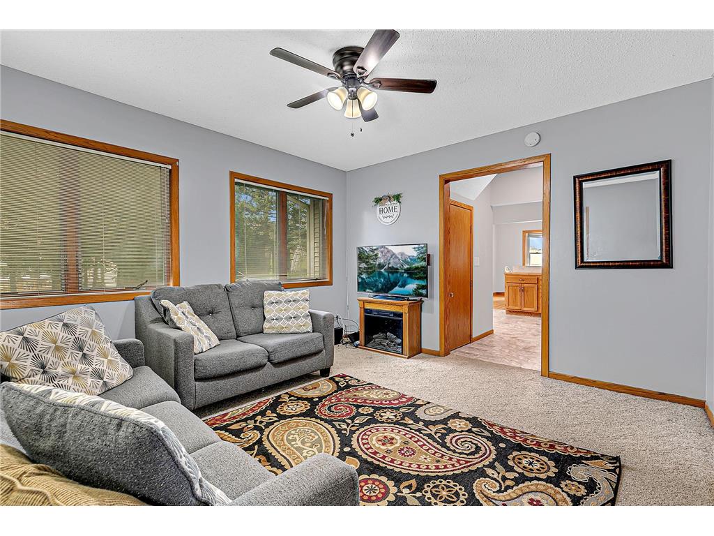 1115 Litchfield Avenue SW Willmar MN 56201 7049357 image4