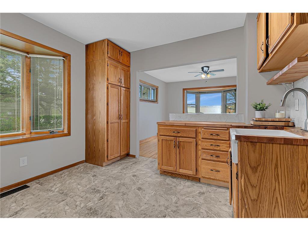 1115 Litchfield Avenue SW Willmar MN 56201 7049357 image7