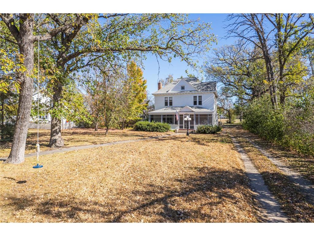 1115 Summit Avenue Detroit Lakes MN 56501 6803602 image35