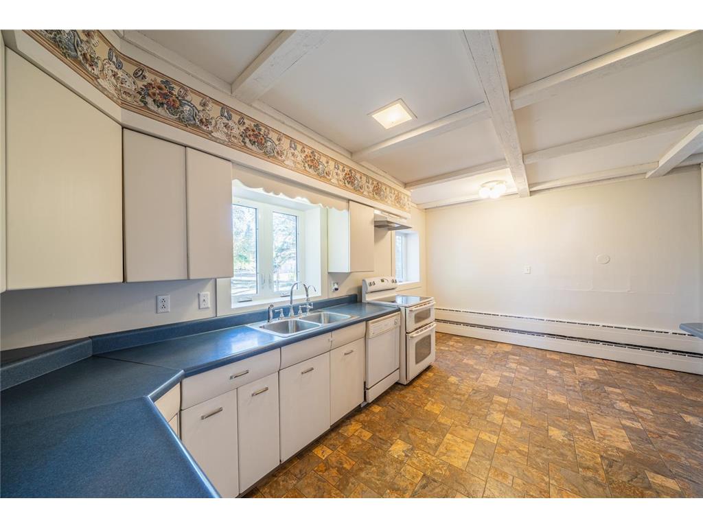 1115 Summit Avenue Detroit Lakes MN 56501 7085673 image10