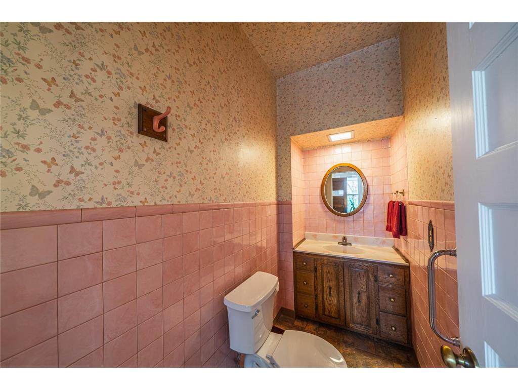1115 Summit Avenue Detroit Lakes MN 56501 7085673 image11