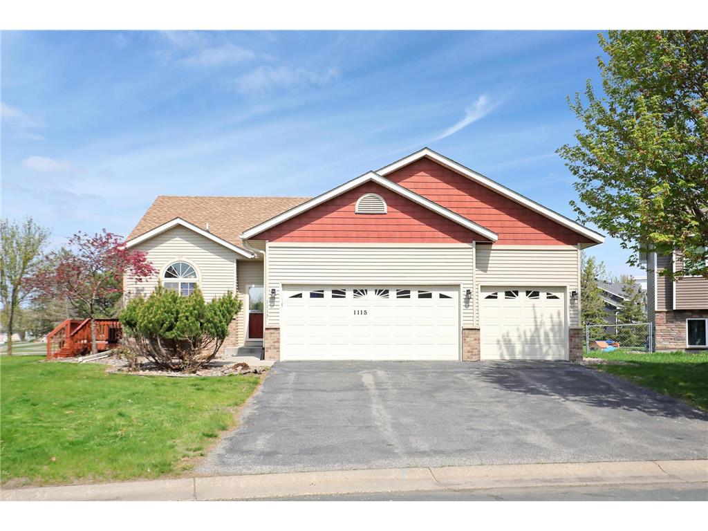 1115 Village Street SE New Prague MN 56071 6719385 image1