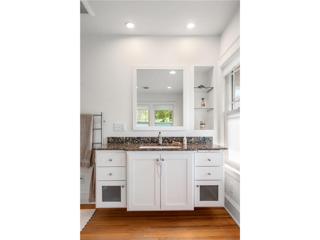 1115 W 48th Street Minneapolis MN 55419 7090155 image39