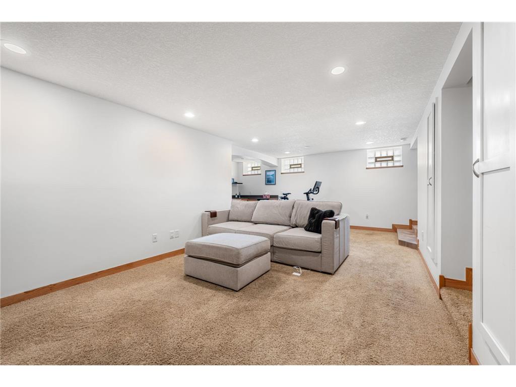 1115 W 48th Street Minneapolis MN 55419 7090155 image45