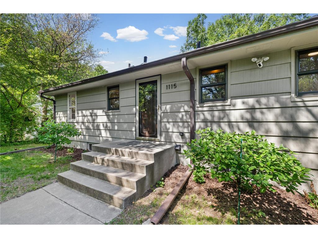 1115 W Medicine Lake Drive Plymouth MN 55441 7074874 image4