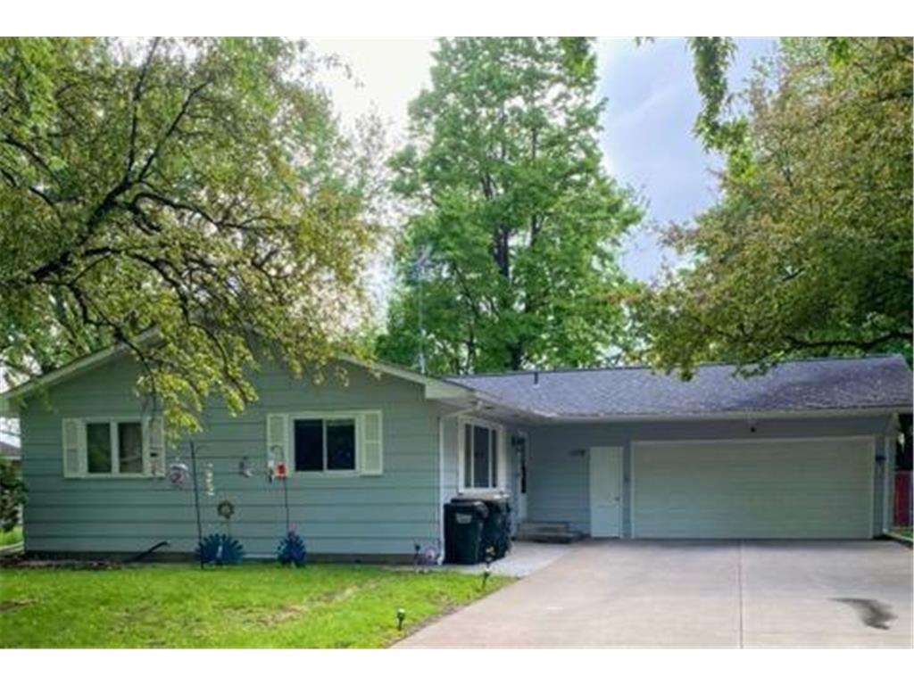 1116 Bradford Street SE, Hutchinson, MN, 55350 MLS 6205994 Edina