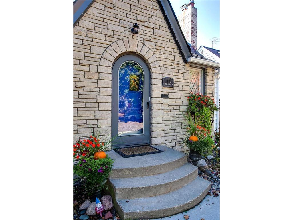 1116 Iowa Avenue W, Saint Paul, MN 55108 MLS 6269562 Edina Realty