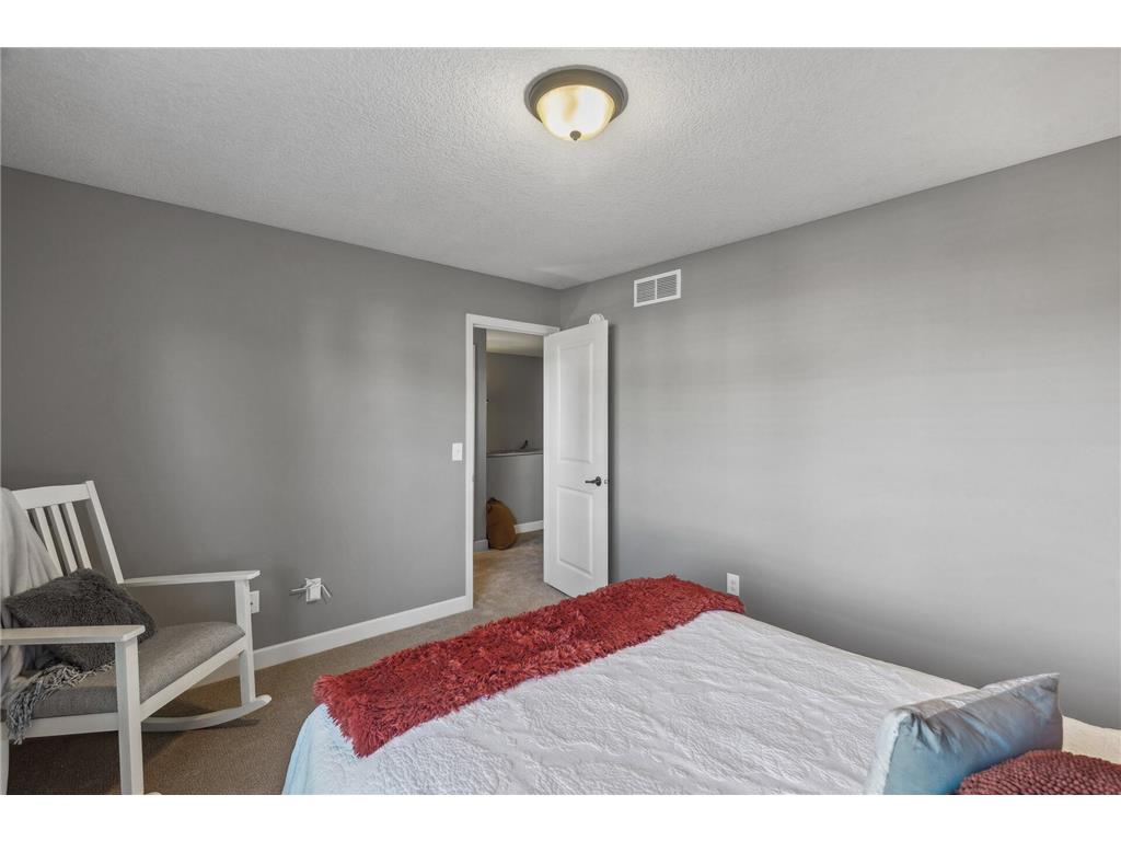 1116 Station Trail Eagan MN 55123 7083223 image10