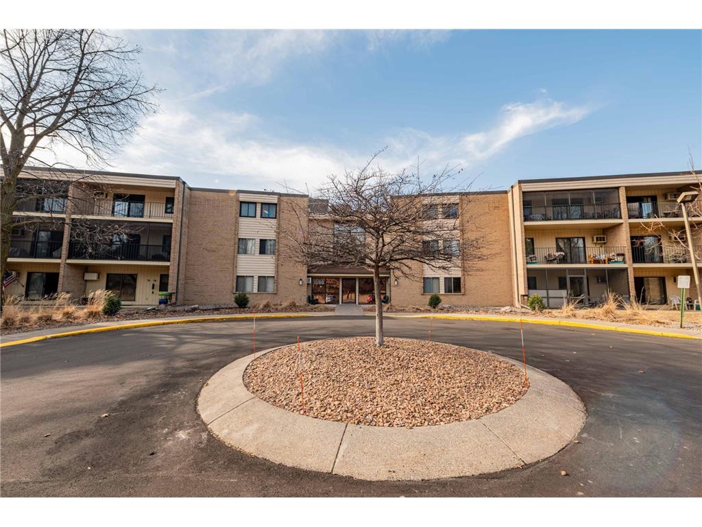 11160 Anderson Lakes Parkway #114 Eden Prairie MN 55344 6683597 image1