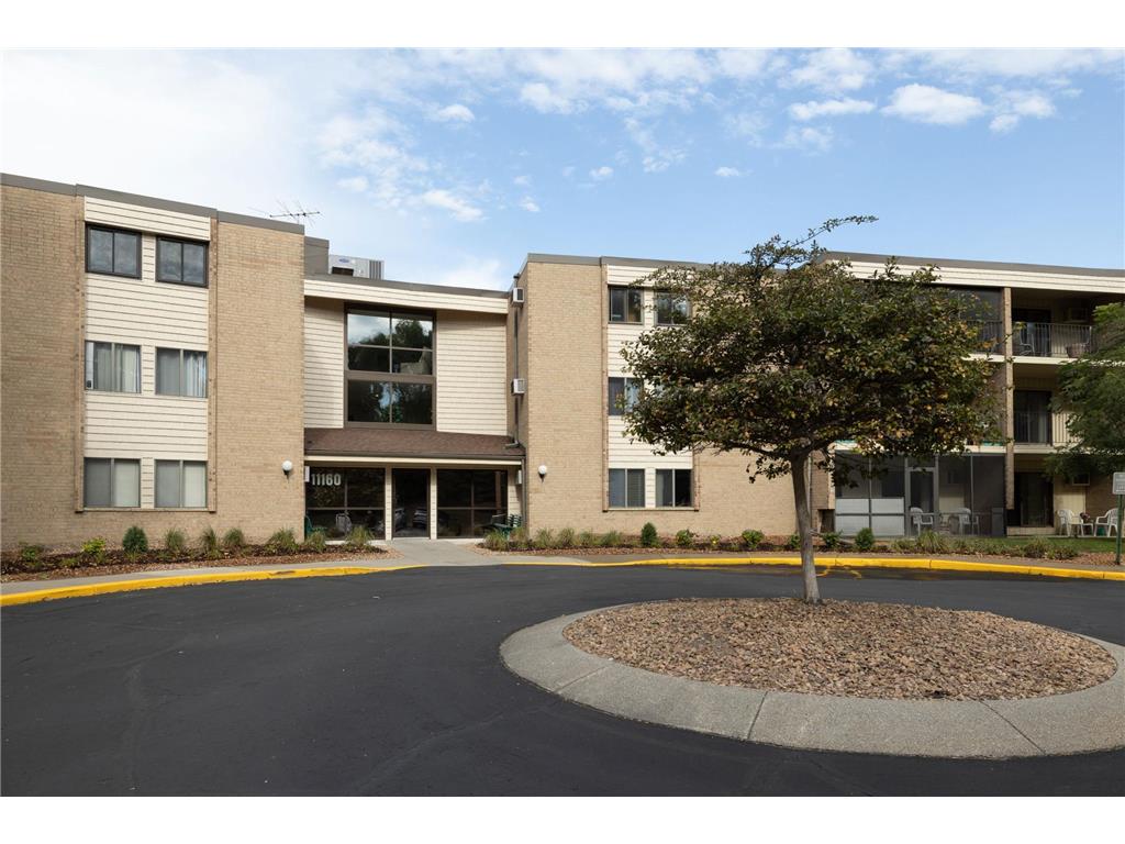 11160 Anderson Lakes Parkway #207 Eden Prairie MN 55344 6349269 image1
