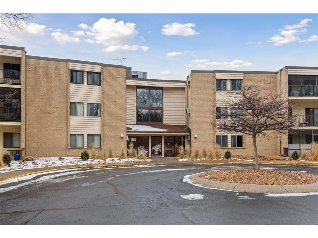 11160 Anderson Lakes Parkway 311, Eden Prairie, MN, 55344 MLS