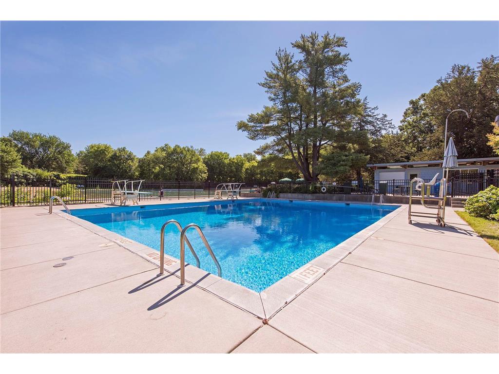 11160 Anderson Lakes Parkway 311, Eden Prairie, MN, 55344 MLS