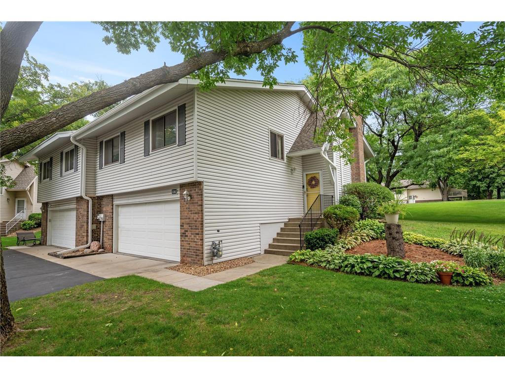 11161 Vessey Court Bloomington MN 55437 6422762 image1