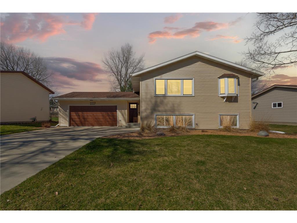1117 Eastgate Road Albert Lea MN 56007 7048775 image1
