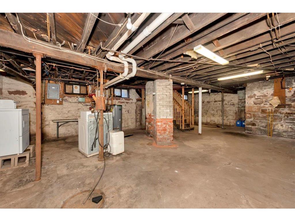 1117 Hammond Avenue Superior WI 54880 6818005 image29